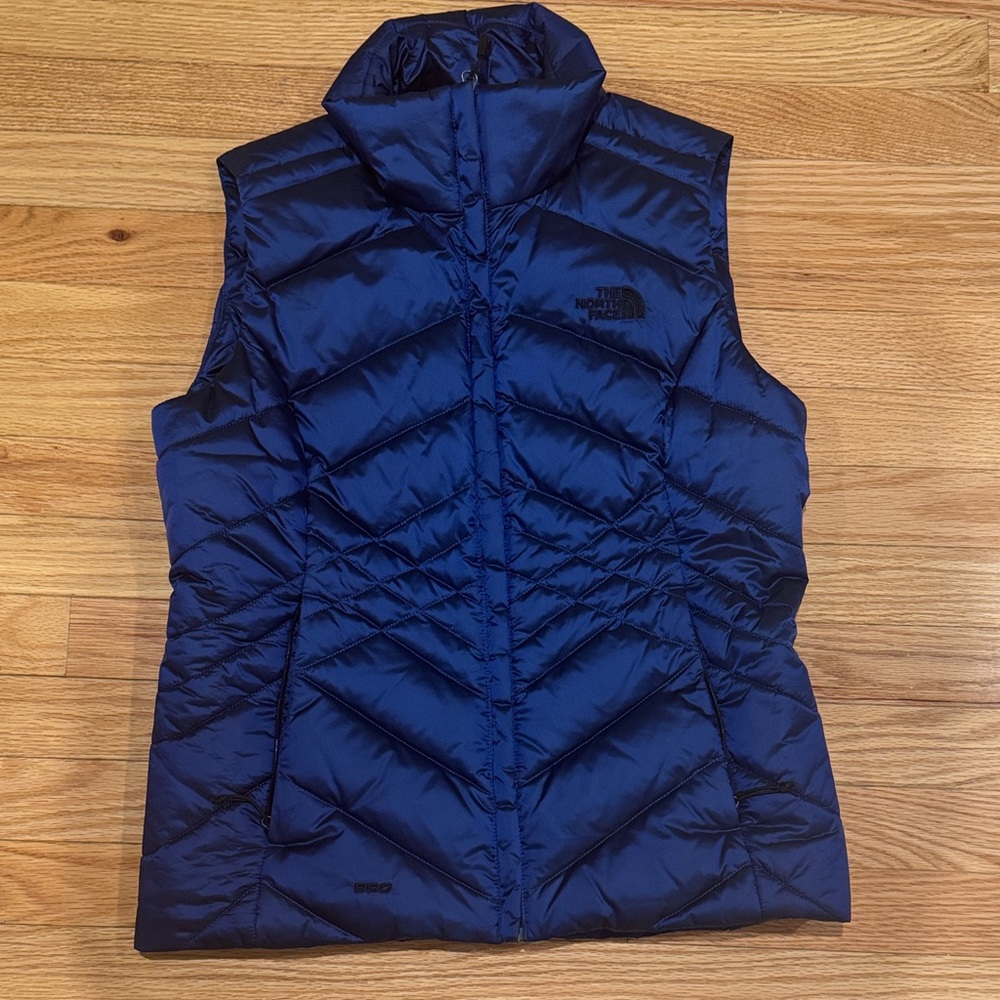 The North Face Women's Navy Puffer Vest